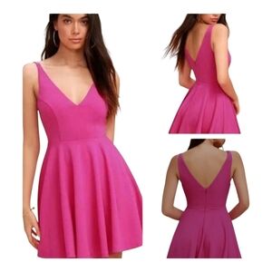 Lulus fuschia skater dress with fitted waist and flared skirt Size Medium NEW